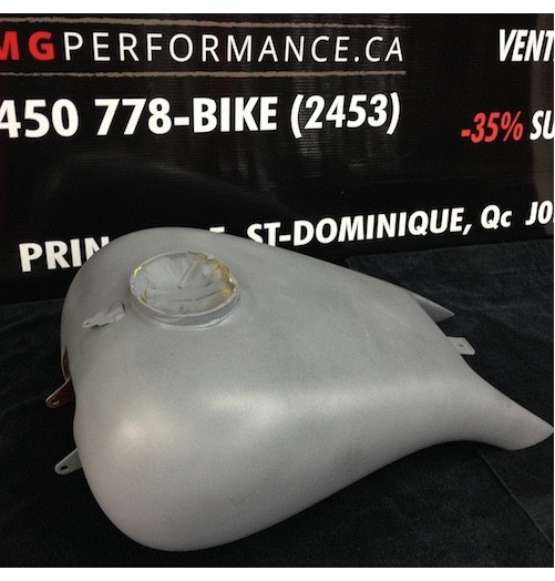 STRETCHED FUEL TANK FOR HARLEY FLH 2008 AND + TOURING M0G PERFORMANCE BAGGERS