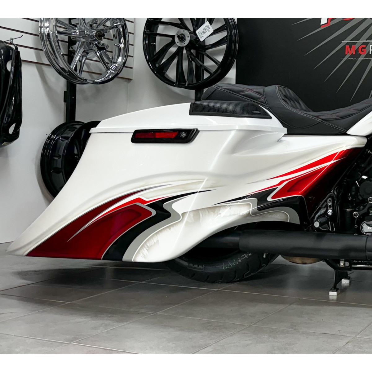 2014+ MODEL 3 SUPER STRETCHED SADDLEBAGS BAGGER AND REAR FENDER SUPER EXTENDED MG PERFORMANCE HARLEY DAVIDSON TOURING